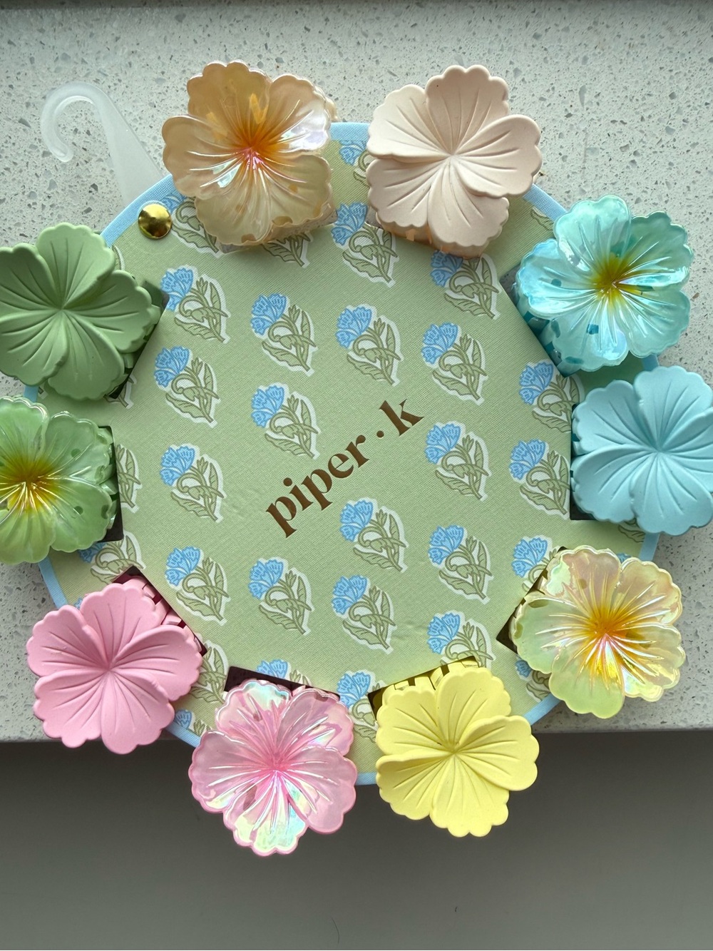 Piper K flower hair clips hair accessory TikTok viral - Picture 2 of 13